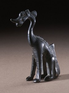 Miniature Sentado dragão chinês